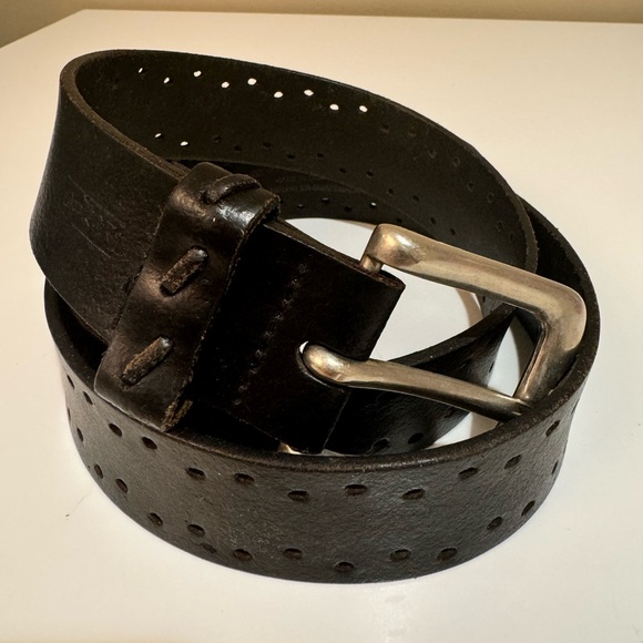LEVI’S Genuine Italian Leather Black Belt - Picture 1 of 7